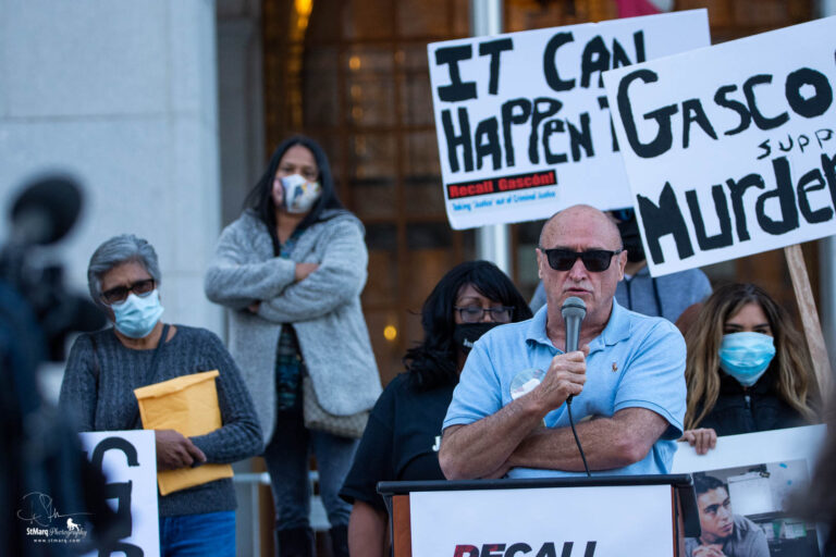 Victims of Violent Crime Hold Rally To Recall Los Angeles District Attorney